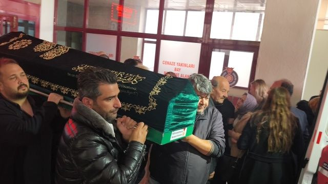 Kahramanmaraş okul saldırısından 18 gün sonra hayatını kaybeden Almina'nın annesinden yürek yakan veda: Peygamberimize komşu oldun güzel kızım! 5
