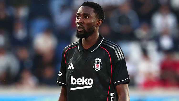 Türkiye Kupası'nda yarı final heyecanı: Beşiktaş-Konyaspor maçının ilk 11'leri 8