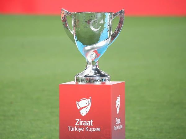 Türkiye Kupası'nda yarı final heyecanı: Beşiktaş-Konyaspor maçının ilk 11'leri 1