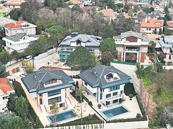 Büyükçekmece'de İmamoğlu usulü vurgun: Müteahhitten rüşvet olarak istenen 300 milyonluk 2 villayı 'kasa' olarak devralmış! 7