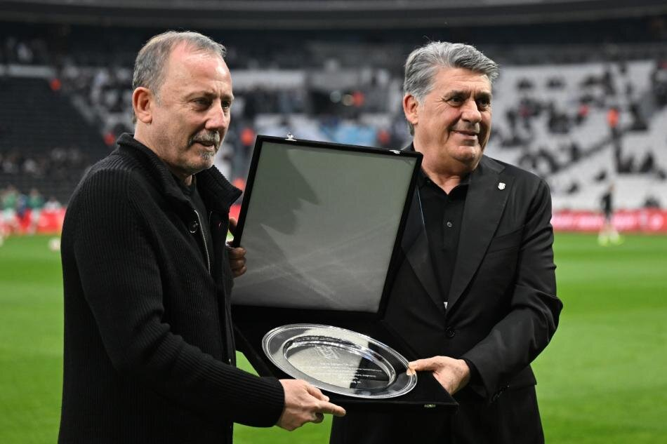 Konyaspor maçı sonrası yaşananlar: "Sergen Yalçın dün akşam istifa etti" 10