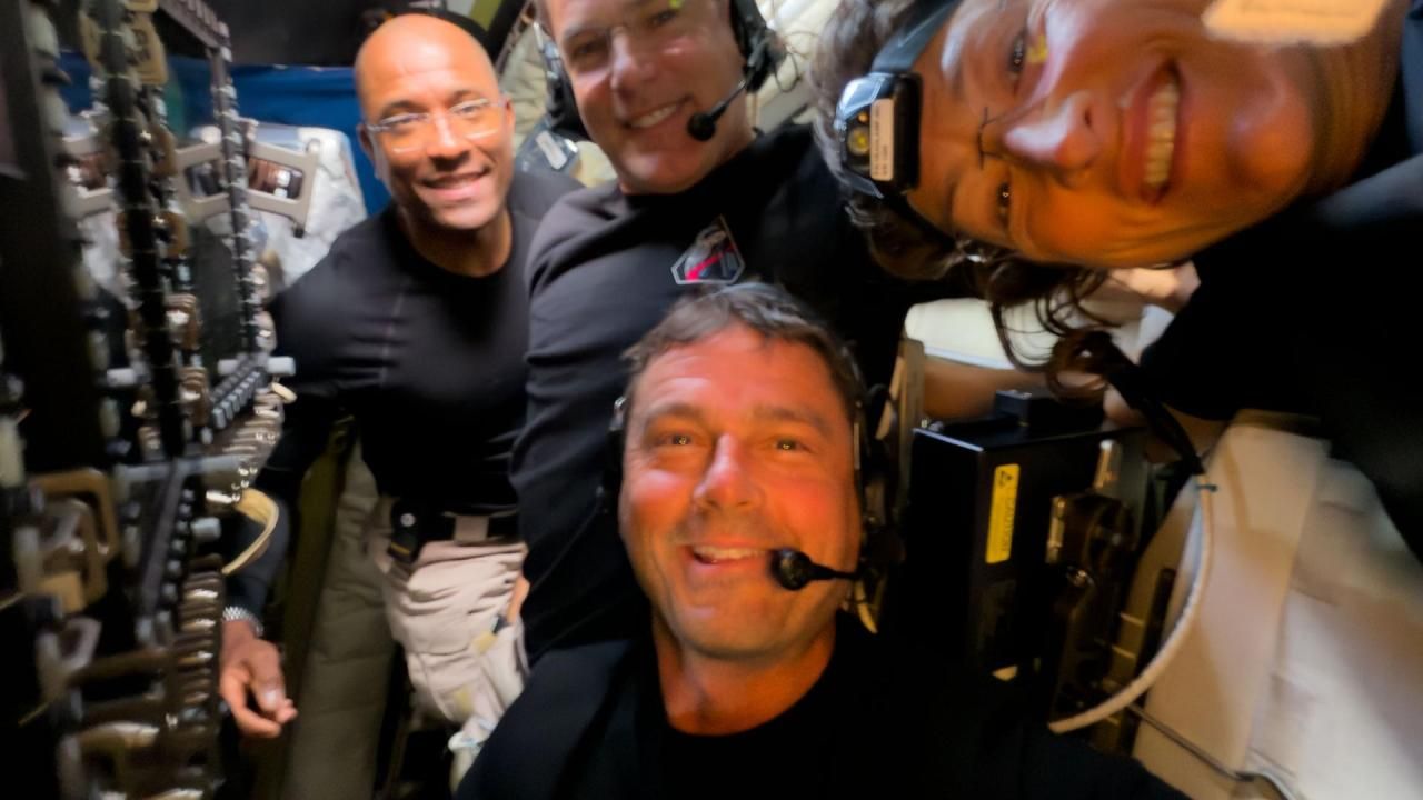 NASA, Artemis 2’den yeni fotoğraflar yayınladı 11