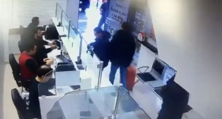 Böcek ailesinden bavullu tahsilat! Gökhan Böcek dövizciyi komşu kapısı yapmış: Silinen kayıtlar savcılıkta! 4
