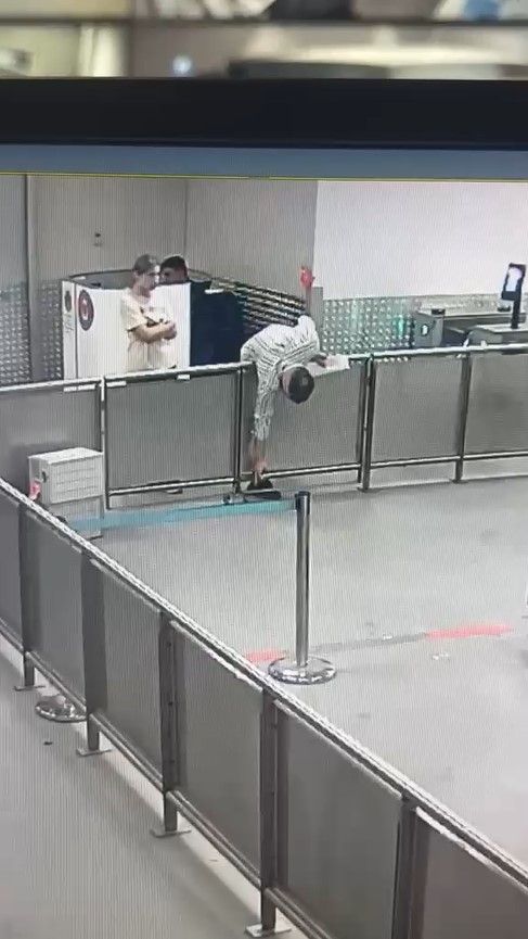 İstanbul Havalimanı'nda milyonluk uyuşturucu operasyonu! 2 İngiliz yolcu tutuklandı 5
