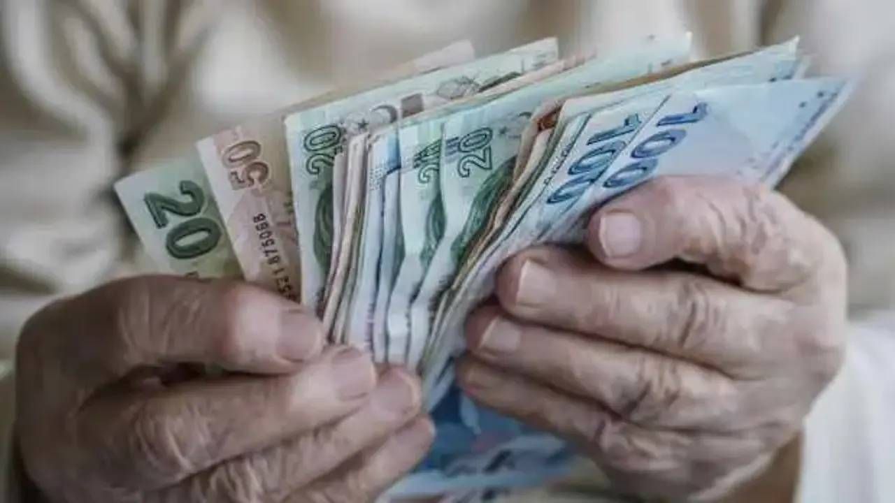 Milyonlarca emekliye müjde! SGK Uzmanı Temmuz'u işaret edip duyurdu: Emekliye yüzde 20 zam! 2