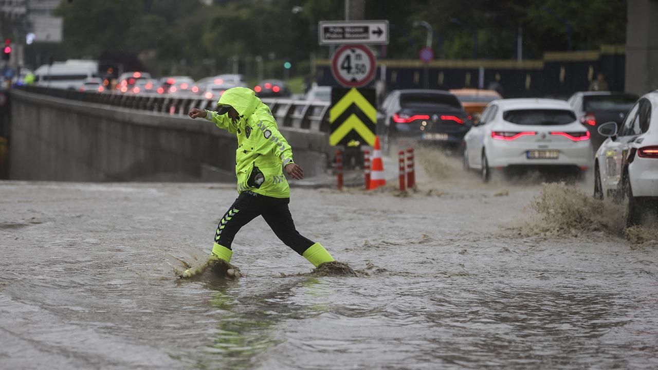 Meteoroloji uyardı: 36 ilde kuvvetli yağış bekleniyor 12