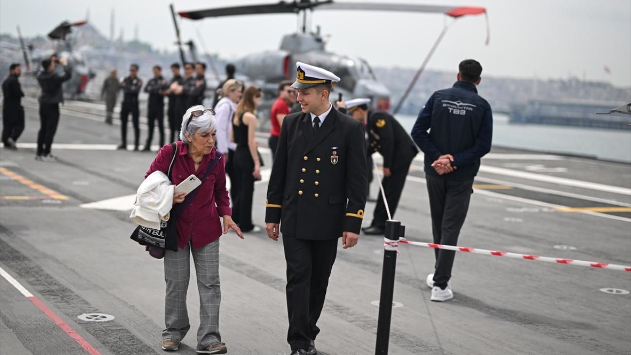 TCG Anadolu, ziyarete açıldı 9
