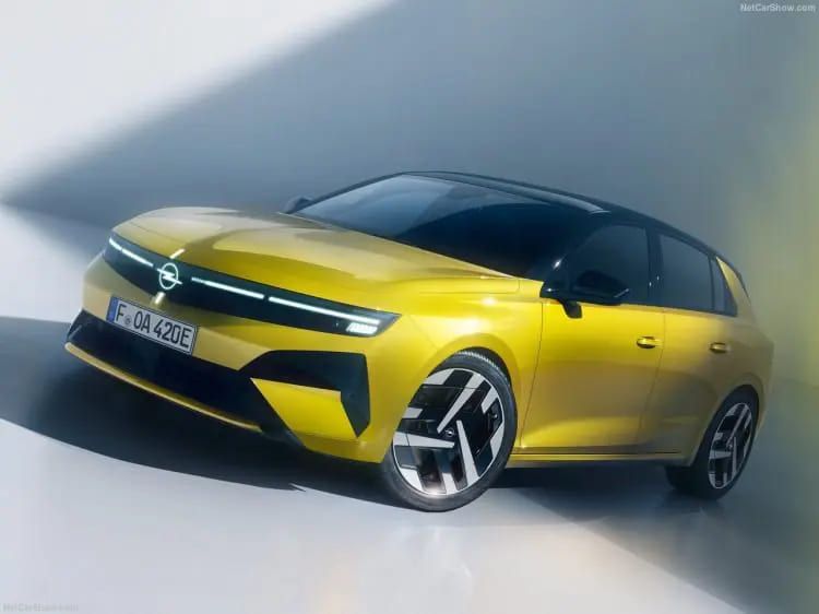 2026 Opel Astra satışa çıktı! 2026 Opel Astra'nın fiyatı ne kadar, özellikleri neler? 1