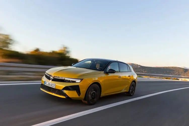 2026 Opel Astra satışa çıktı! 2026 Opel Astra'nın fiyatı ne kadar, özellikleri neler? 10