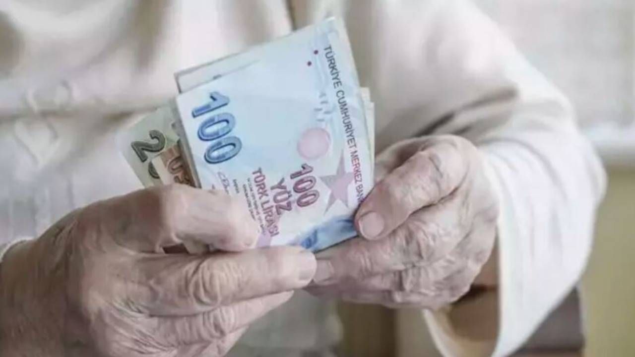 O tarihe kadar dilekçe vermeyen emekliler ikramiye alamayacak: SGK uzmanı üstüne basa basa uyardı 3
