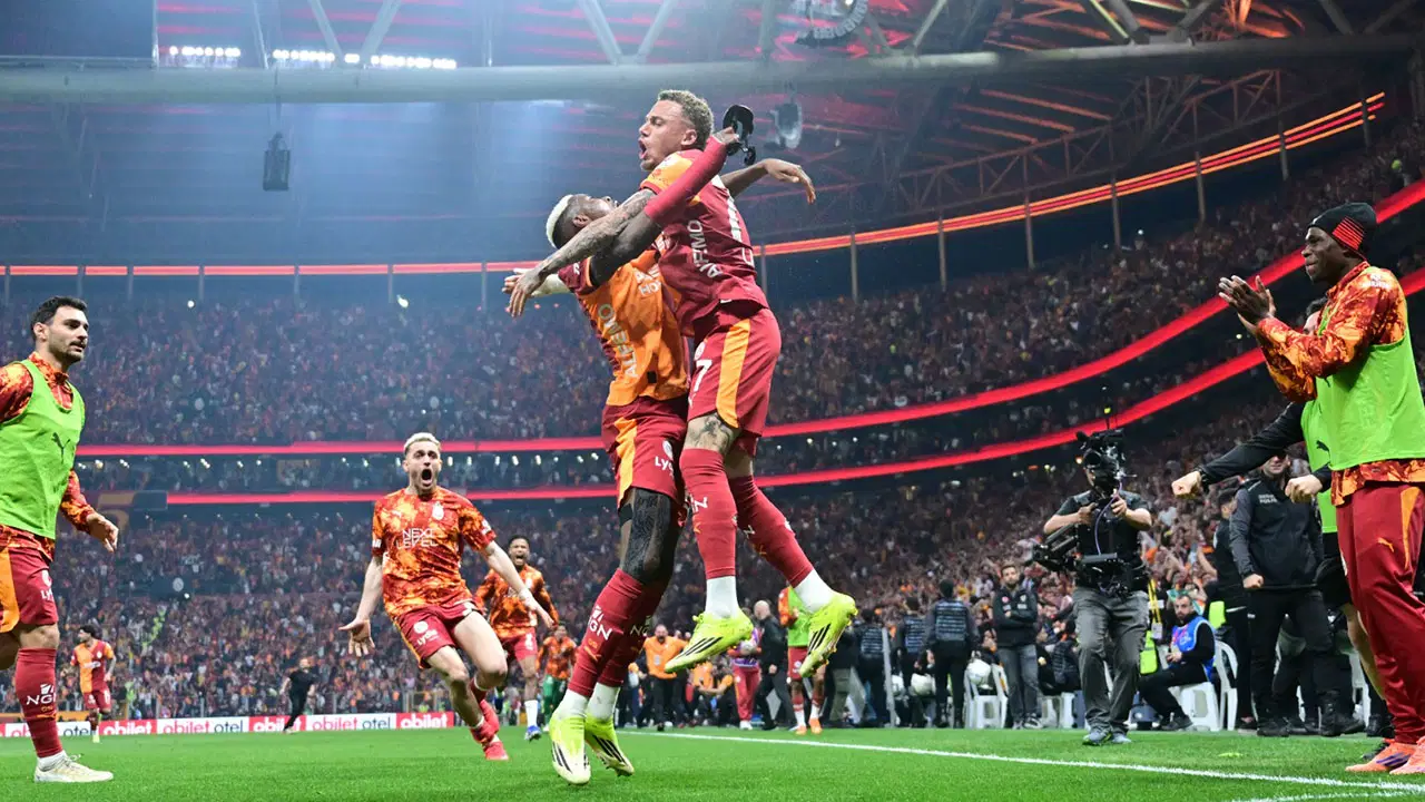 Galatasaray'ın, Noa Lang'ın yerine düşündüğü kanat 1