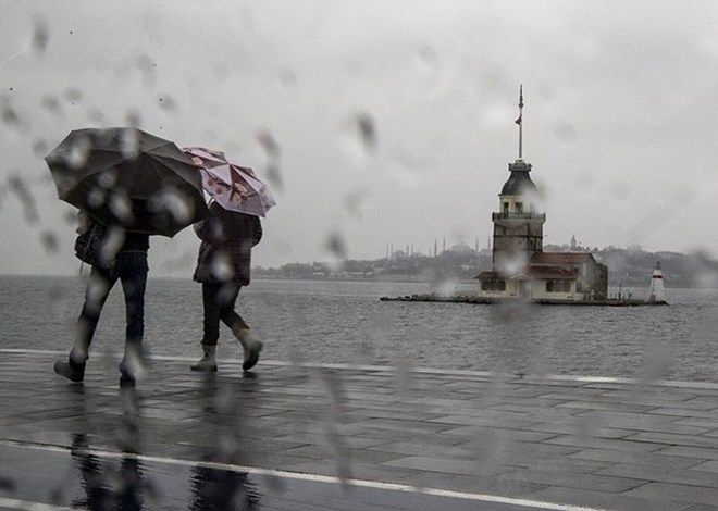 İstanbul'a yaz geldi! Bugün hava 24 derece olacak... 3