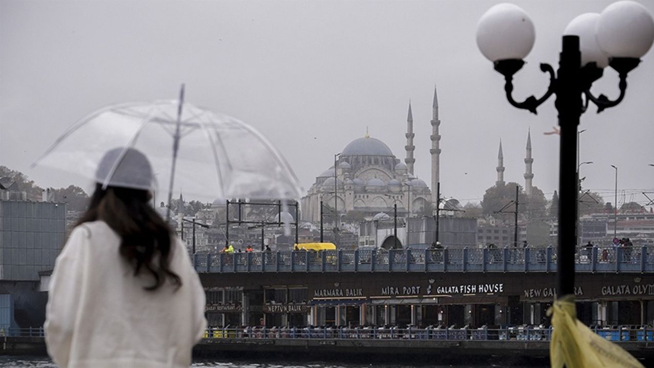 İstanbul'a yaz geldi! Bugün hava 24 derece olacak... 1