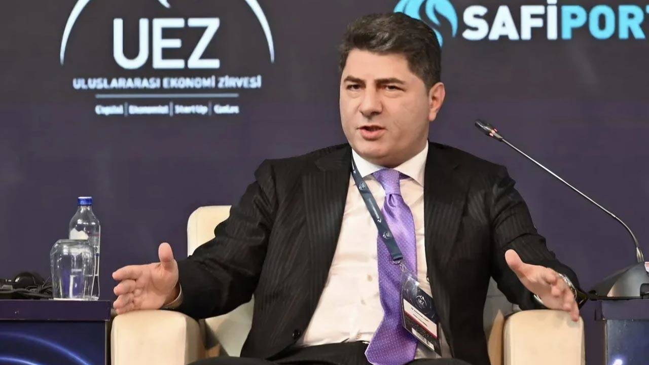 Hakan Safi'nin transfer görüşmesinden fotoğraf! İşte istediği golcü ve kaleci 1