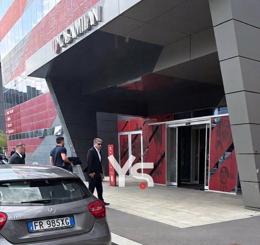 Hakan Safi'nin transfer görüşmesinden fotoğraf! İşte istediği golcü ve kaleci 4