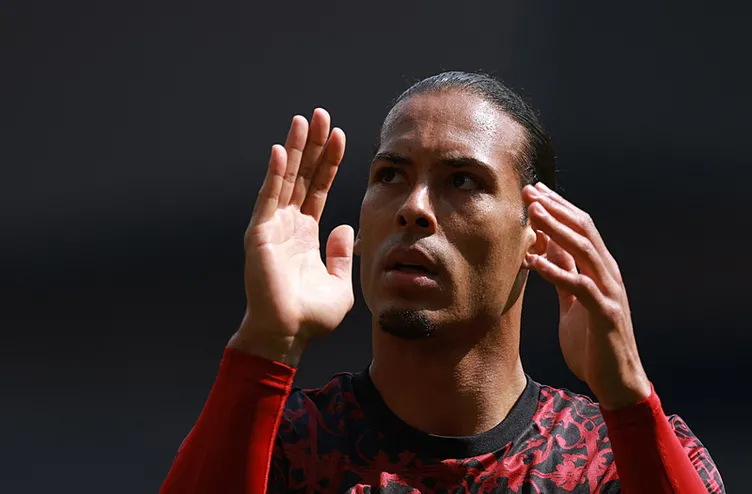 Van Dijk, Galatasaray'a cevabını verdi 6