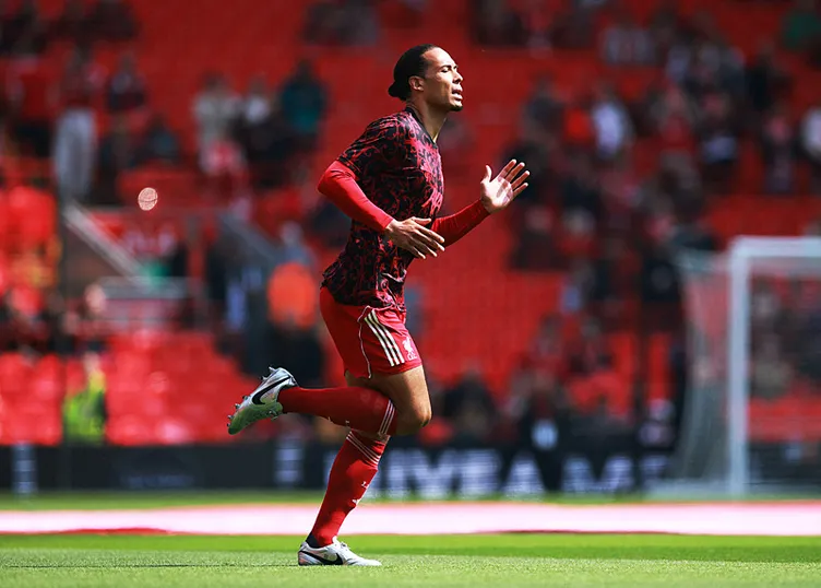 Van Dijk, Galatasaray'a cevabını verdi 7