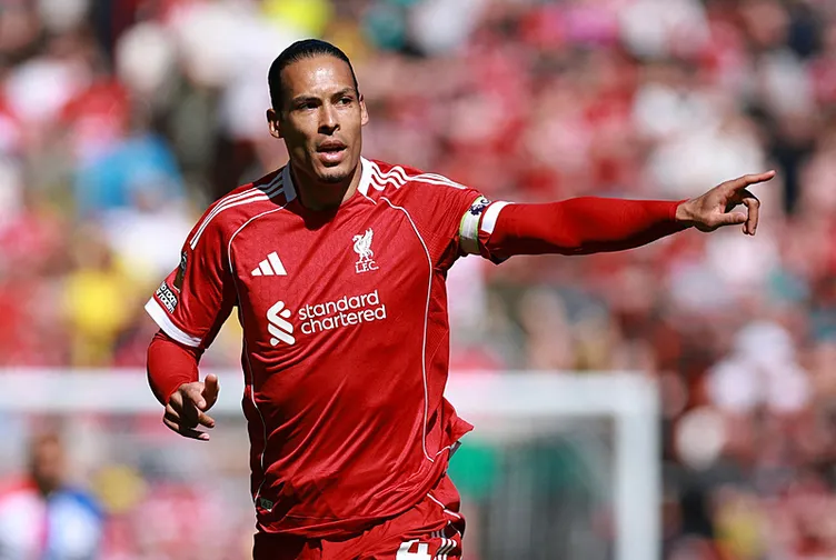 Van Dijk, Galatasaray'a cevabını verdi 9