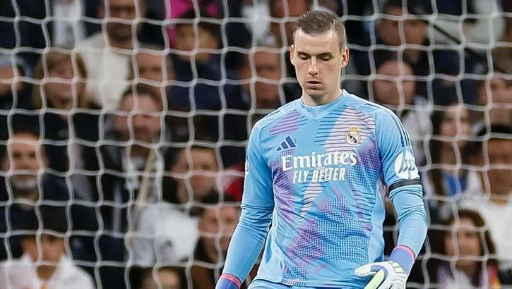 Real Madrid'de kavgaların faturası kesildi: 10 isim yolcu 8