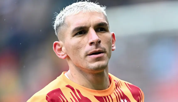 Torreira AVM'de yumruklu saldırıya uğradı 8
