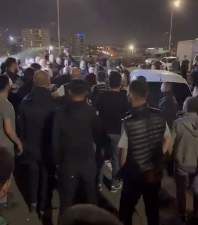 Bayrampaşa Hali'nde bıçaklı kavga! 12 polis yaralandı, 7 kişi gözaltına alındı! 5
