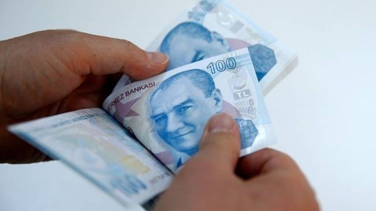 Milyonlarca kişi bu haberi bekliyordu: İsa Karakaş'tan kritik seyyanen zam açıklaması! En düşük emekli maaşı için rakam verdi 7