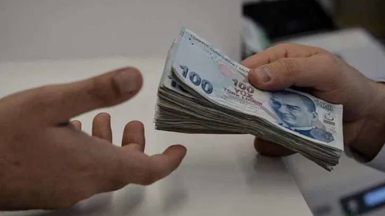 Milyonlarca kişi bu haberi bekliyordu: İsa Karakaş'tan kritik seyyanen zam açıklaması! En düşük emekli maaşı için rakam verdi 6