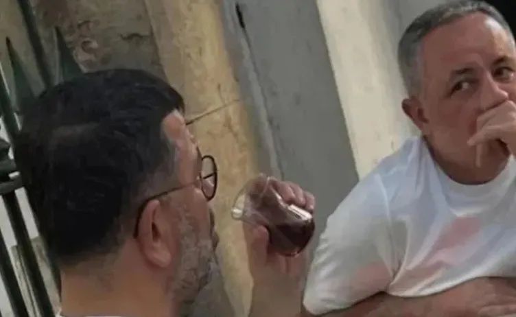 Veli Ağbaba’nın "kara kutusu" Turgut Koç tutuklandı! WhatsApp mesajları deşifre oldu.... 430 bin TL'lik hediye ve VIP araç dizaynı! 5