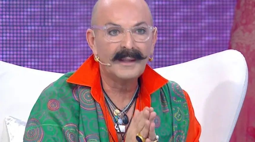 "Dini tören istemiyorum" vasiyeti dikkat çekmişti! Cemil İpekçi'den yeni açıklama geldi: Hiçbir kula hesap vermek mecburiyetinde değilim! 3