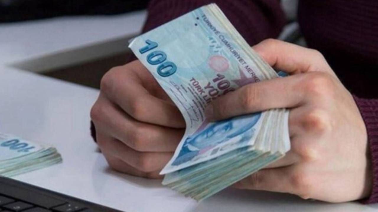 Milyonlarca emekli diken üstünde! Mahkemeden emsal karar: Emekli maaşına bloke konabilecek 10