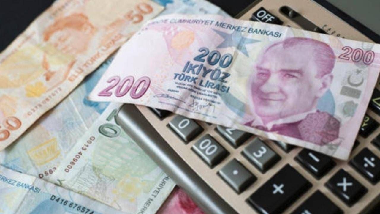 Milyonlarca emekli diken üstünde! Mahkemeden emsal karar: Emekli maaşına bloke konabilecek 8
