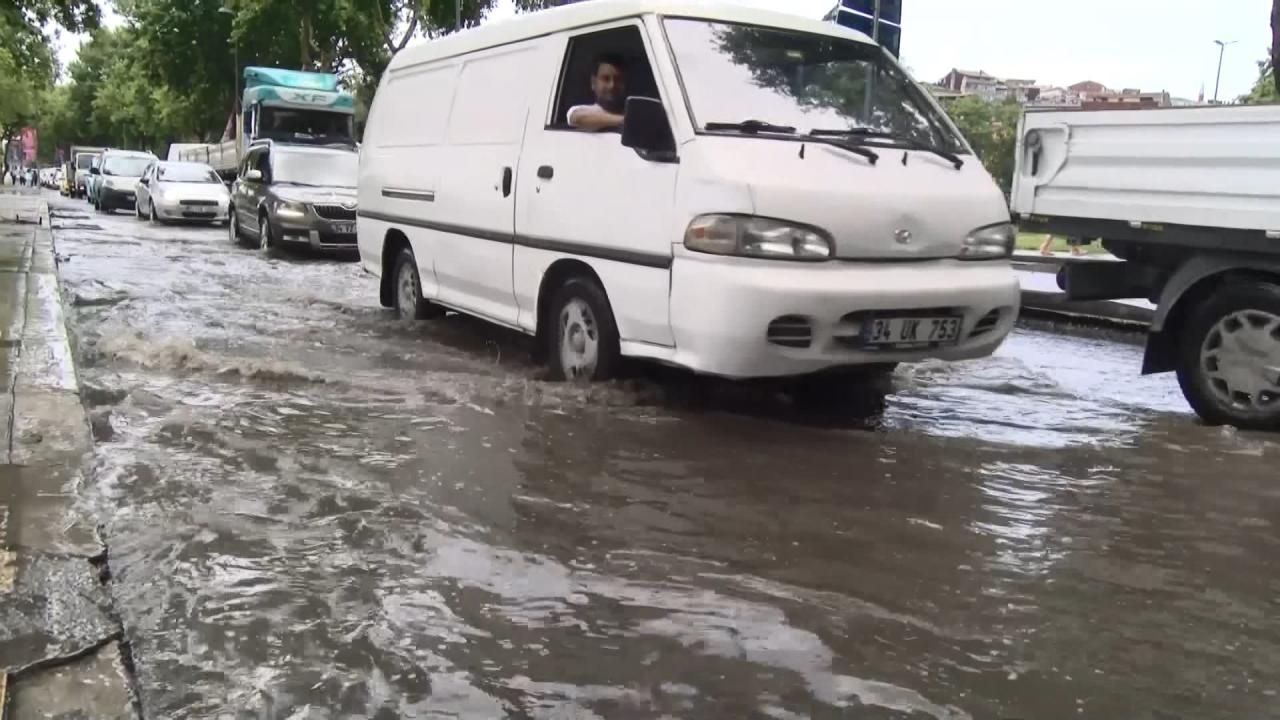 Meteoroloji tek tek açıkladı: Yarın 52 ilde sağanak bekleniyor (15 Mayıs 2026 hava durumu) 23