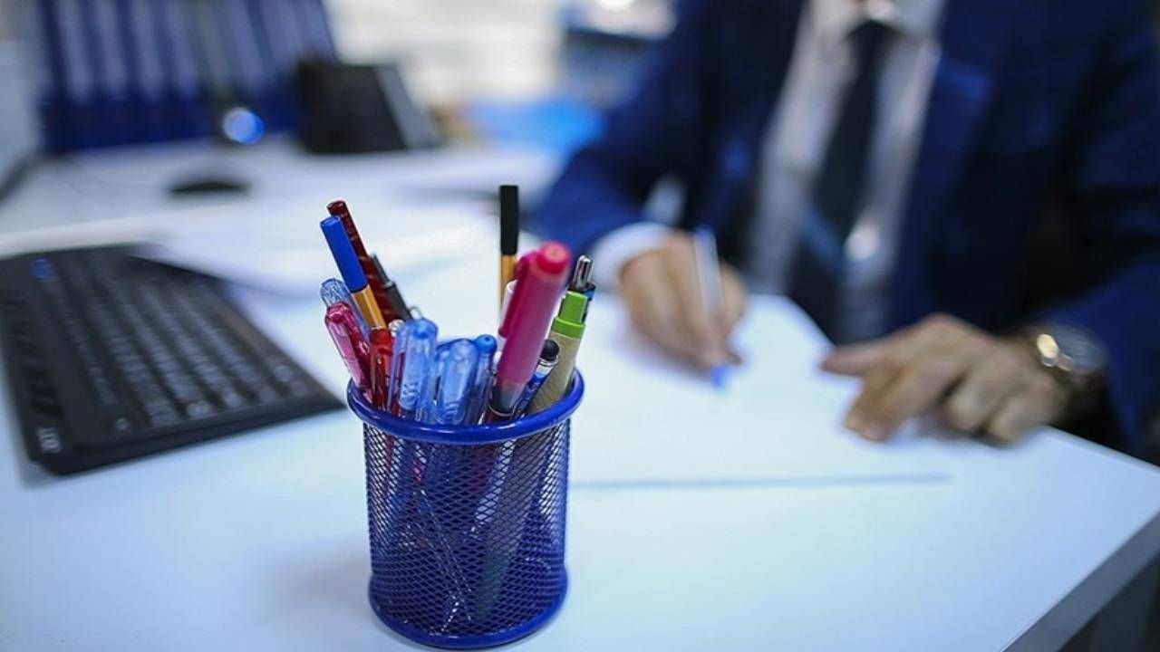 Cumhurbaşkanı onayladı: Kamuya 26 bin 42 yeni personel alımı yapılacak! KPSS şartı yok, işte alım yapılacak bölümler 8