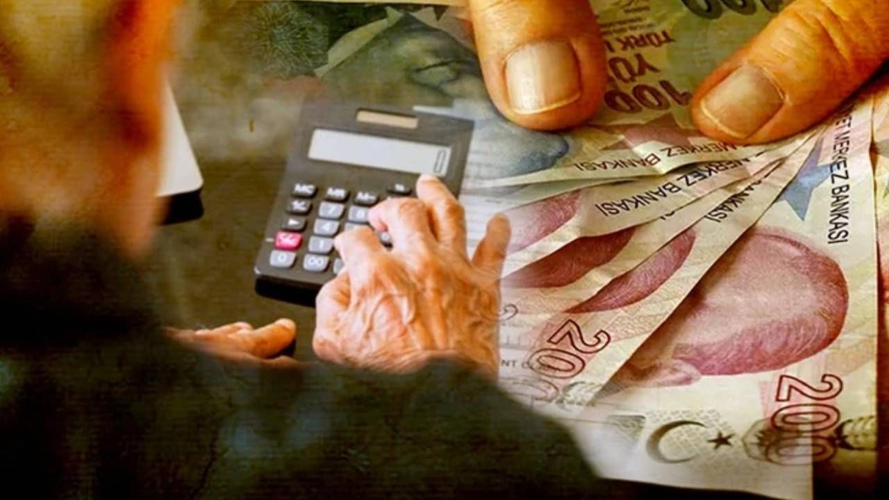 SSK ve Bağ Kur emeklisi için çifte ödeme müjdesi! SGK uzmanı duyurdu: O tarihte hesaplara yatacak 4