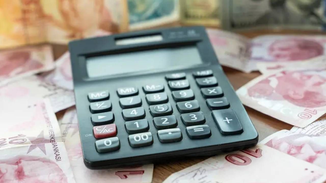 SSK ve Bağ Kur emeklisi için çifte ödeme müjdesi! SGK uzmanı duyurdu: O tarihte hesaplara yatacak 3