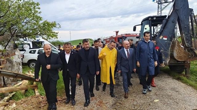 Çorum'da hortum dehşeti: Köyler savaş alanına döndü, evlerin yüzde 80'i kullanılamaz halde! 10