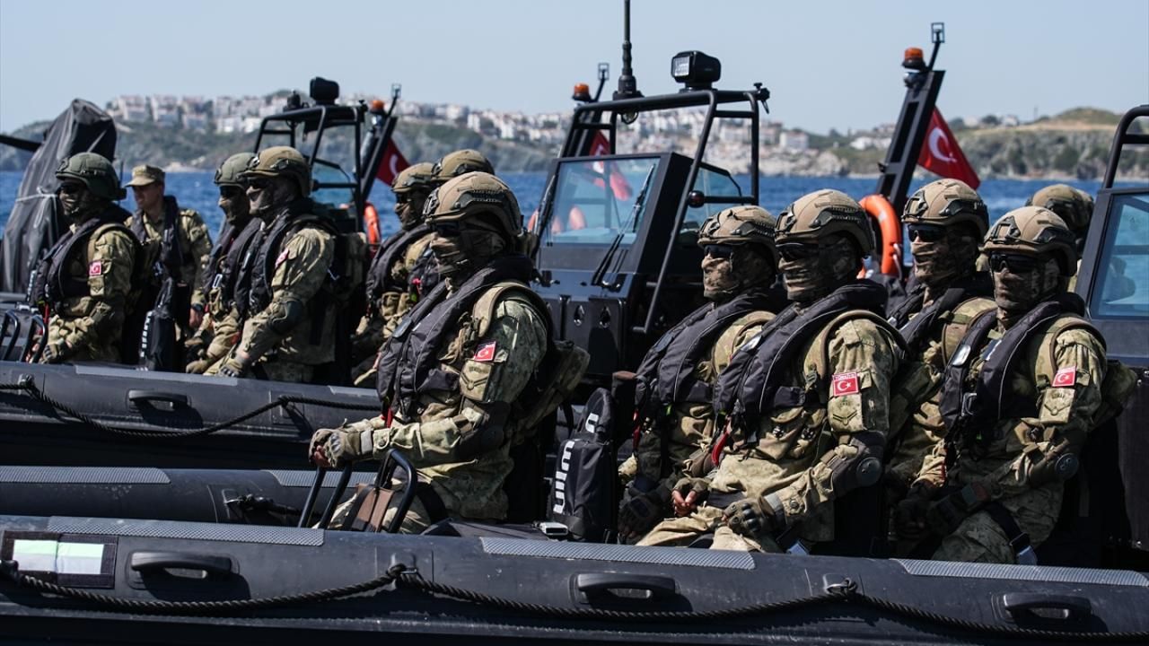 Yerli ve milli hücumbotu "Karayel" EFES tatbikatında ilk kez kullanıldı 13