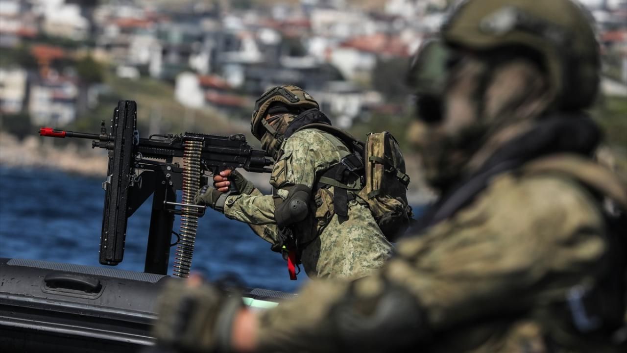 Yerli ve milli hücumbotu "Karayel" EFES tatbikatında ilk kez kullanıldı 21
