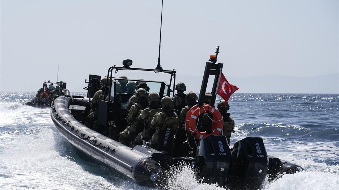 Yerli ve milli hücumbotu "Karayel" EFES tatbikatında ilk kez kullanıldı 22