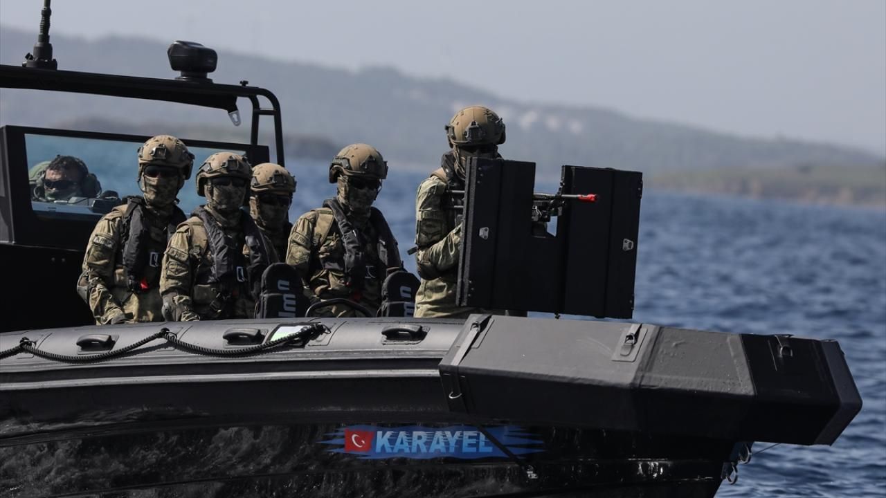 Yerli ve milli hücumbotu "Karayel" EFES tatbikatında ilk kez kullanıldı 5