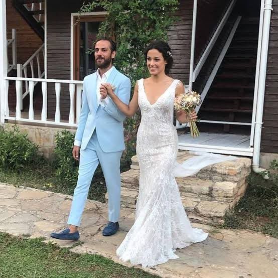 Son dizisi ayrılık getirdi! Erkan Kolçak Köstendil ve Cansu Tosun boşandı... 4