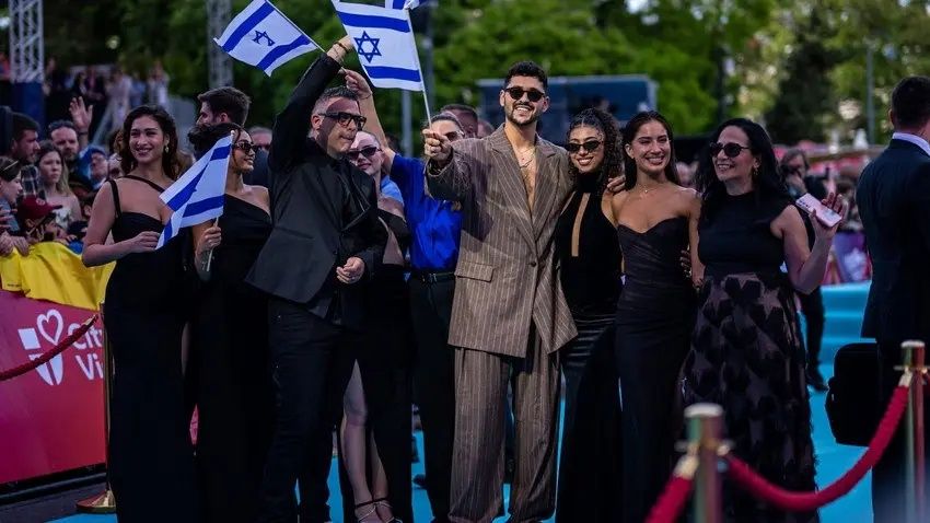 İsrail sahnede yuhalandı, ekranlar karardı! Eurovision 2026'ya Gazze tepkisi damga vurdu! Kazanan ülke belli oldu... 3