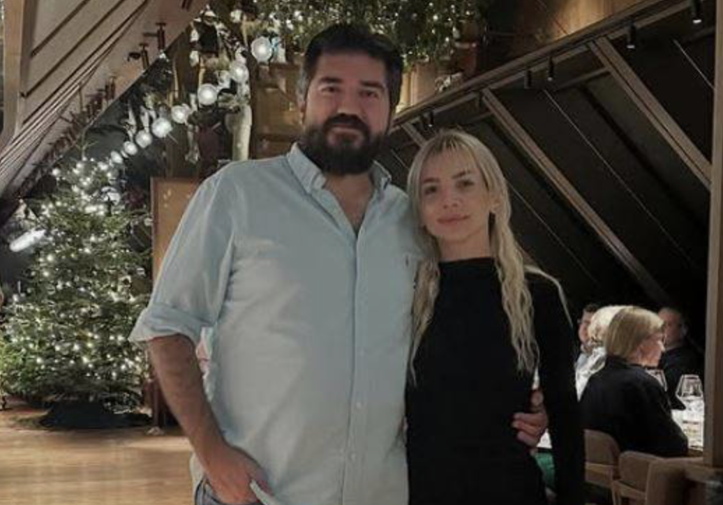Rasim Ozan Kütahyalı'nın eşi kim? Pınar Ayaz hamile mi? ROK 20 yaş küçük eşi için ne dedi? 4