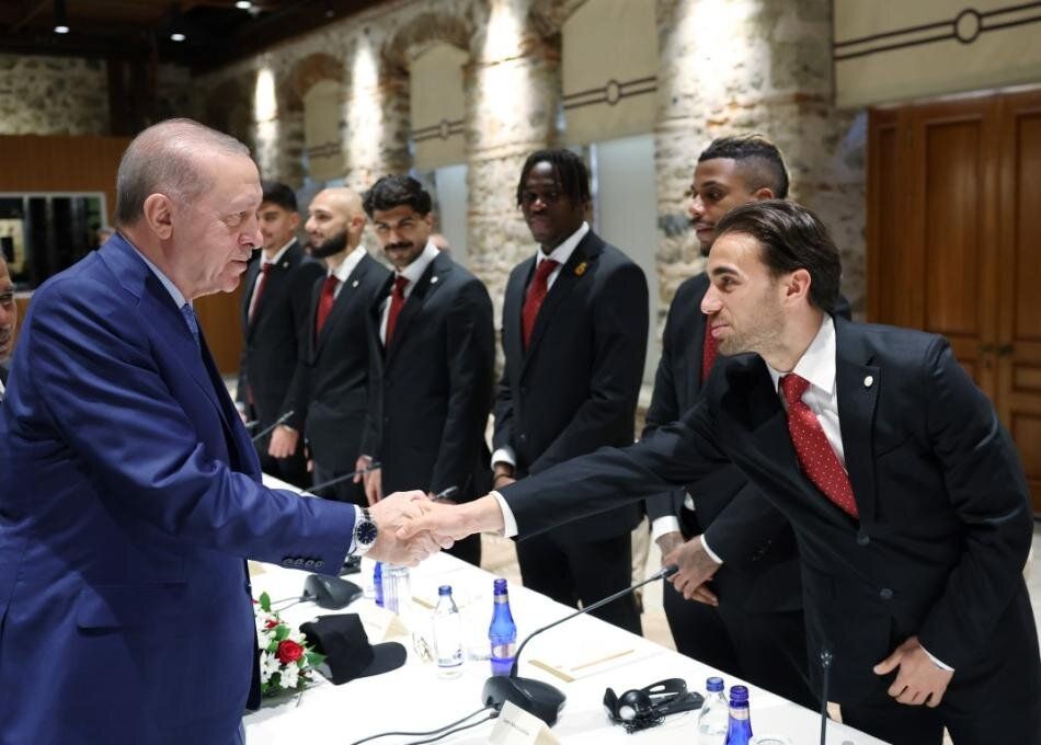 Cumhurbaşkanı Erdoğan şampiyon Galatasaray'ı kabul etti 9