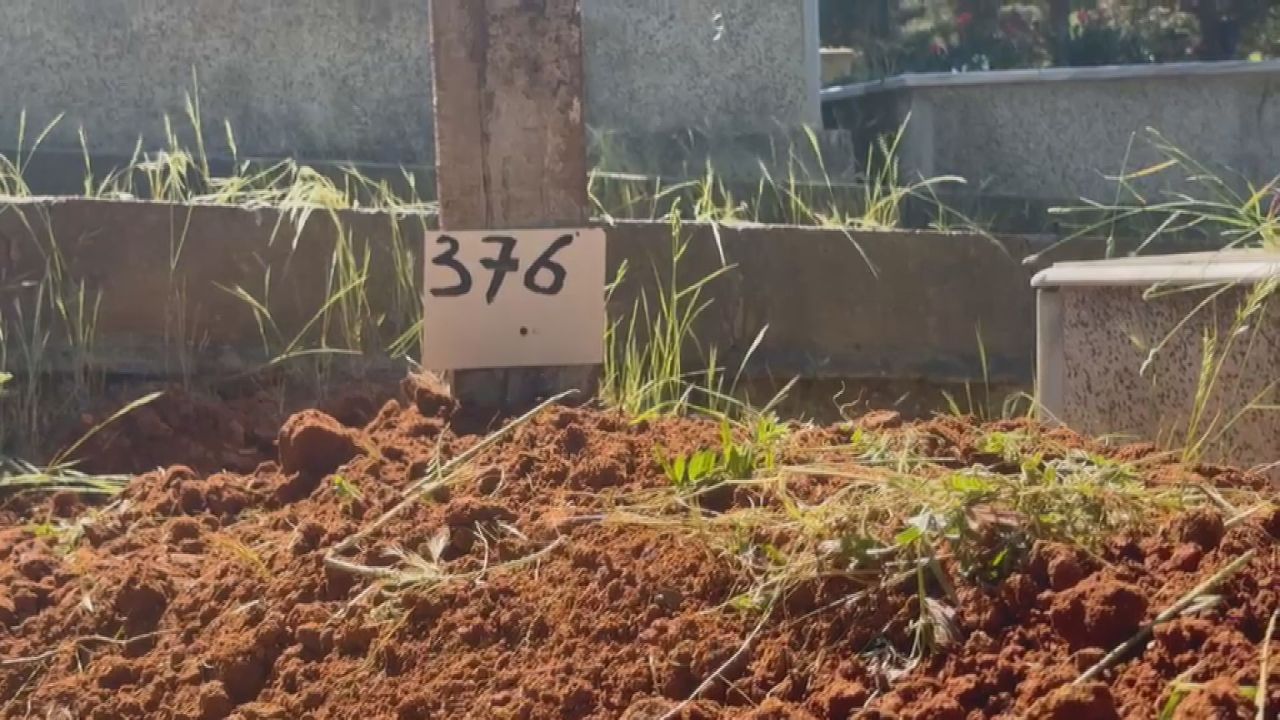 26 yıl sonra kimsesizler mezarlığında hareketlilik! Çağla Tuğaltay cinayetinde şok gelişme: Komşunun mezarı açıldı! 7