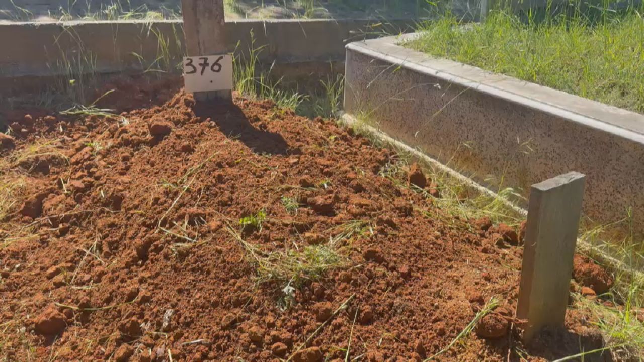 26 yıl sonra kimsesizler mezarlığında hareketlilik! Çağla Tuğaltay cinayetinde şok gelişme: Komşunun mezarı açıldı! 8