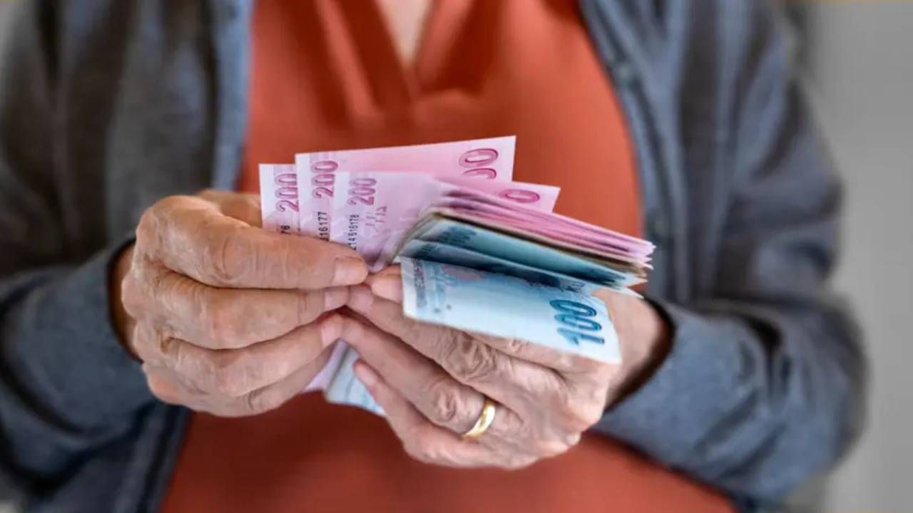 Emeklilere bayram öncesi dev müjde! Ankara kulisleri bombayı patlattı: Maaşlara en az yüzde 50 zam yapılacak 2