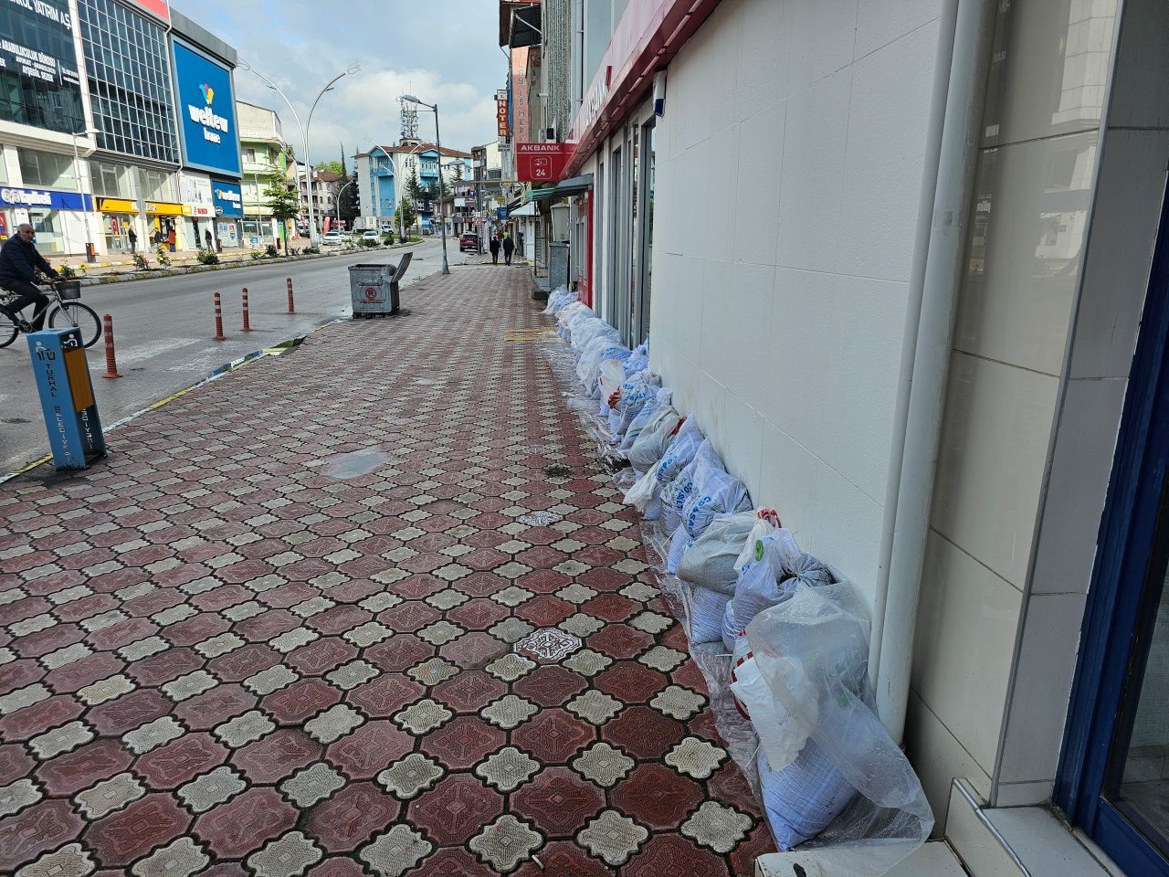 Tokat'ta alarm! Evleri şimdiden su bastı, mahalleli korku içinde bekliyor: Baraj taştığında ne olacak bilmiyoruz! 10