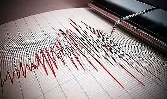 Malatya'daki 5.6'lık deprem sonrası yeni sarsıntılar olur mu? Kritik 48 saat alarmı! Şükrü Ersoy: 4 büyüklüğünde yeni depremler olabilir! 3