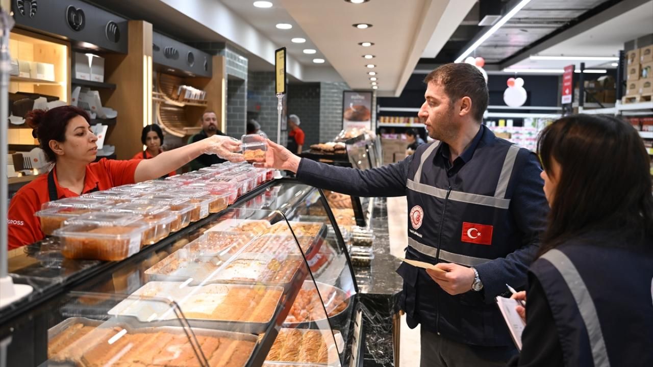 Kurban Bayramı öncesinde Ankara'da hal, otogar ve marketlerde fiyat denetimi yapıldı 6